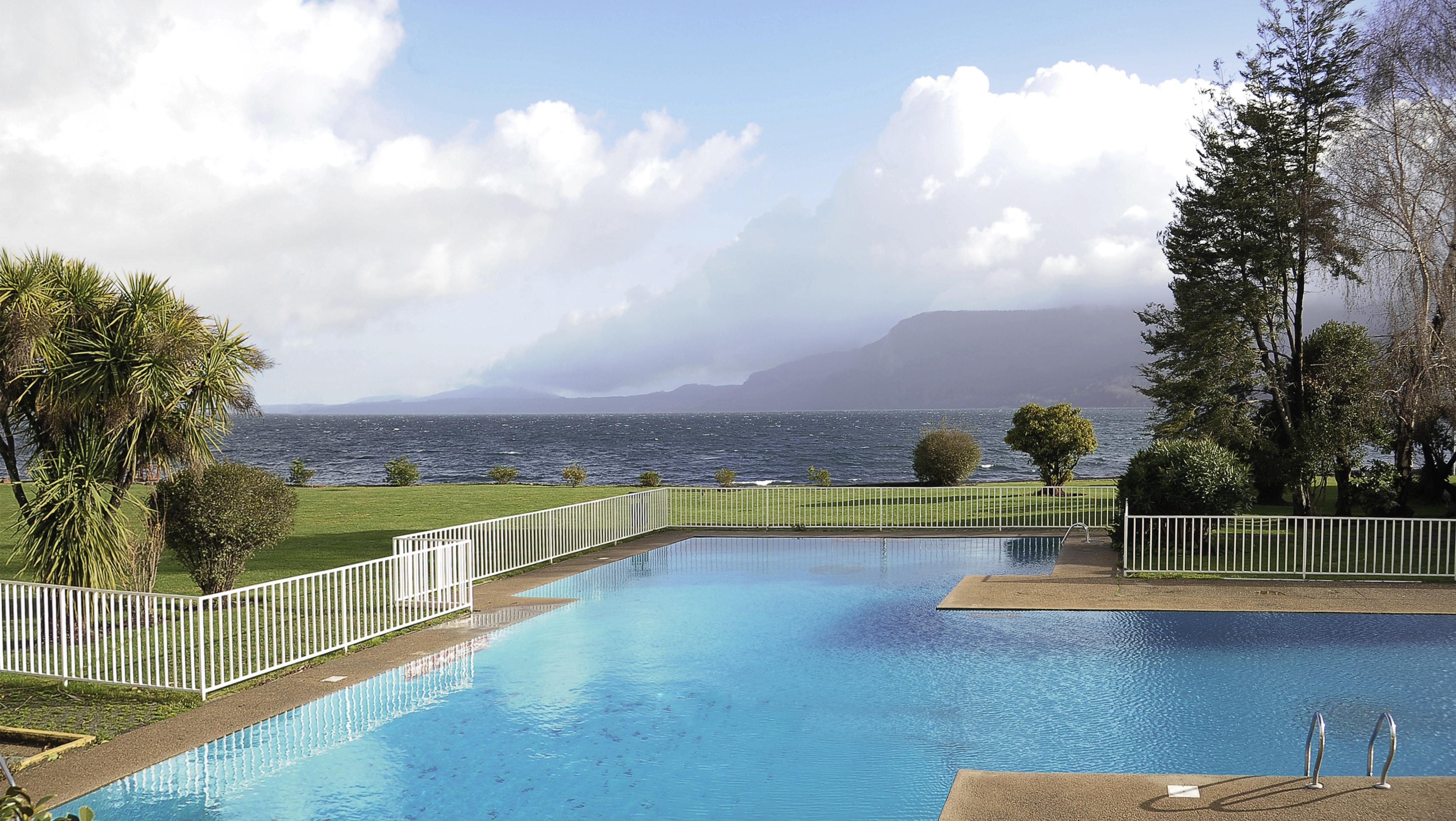 Hotel Enjoy Pucon Exterior photo The swimming pool at the hotel