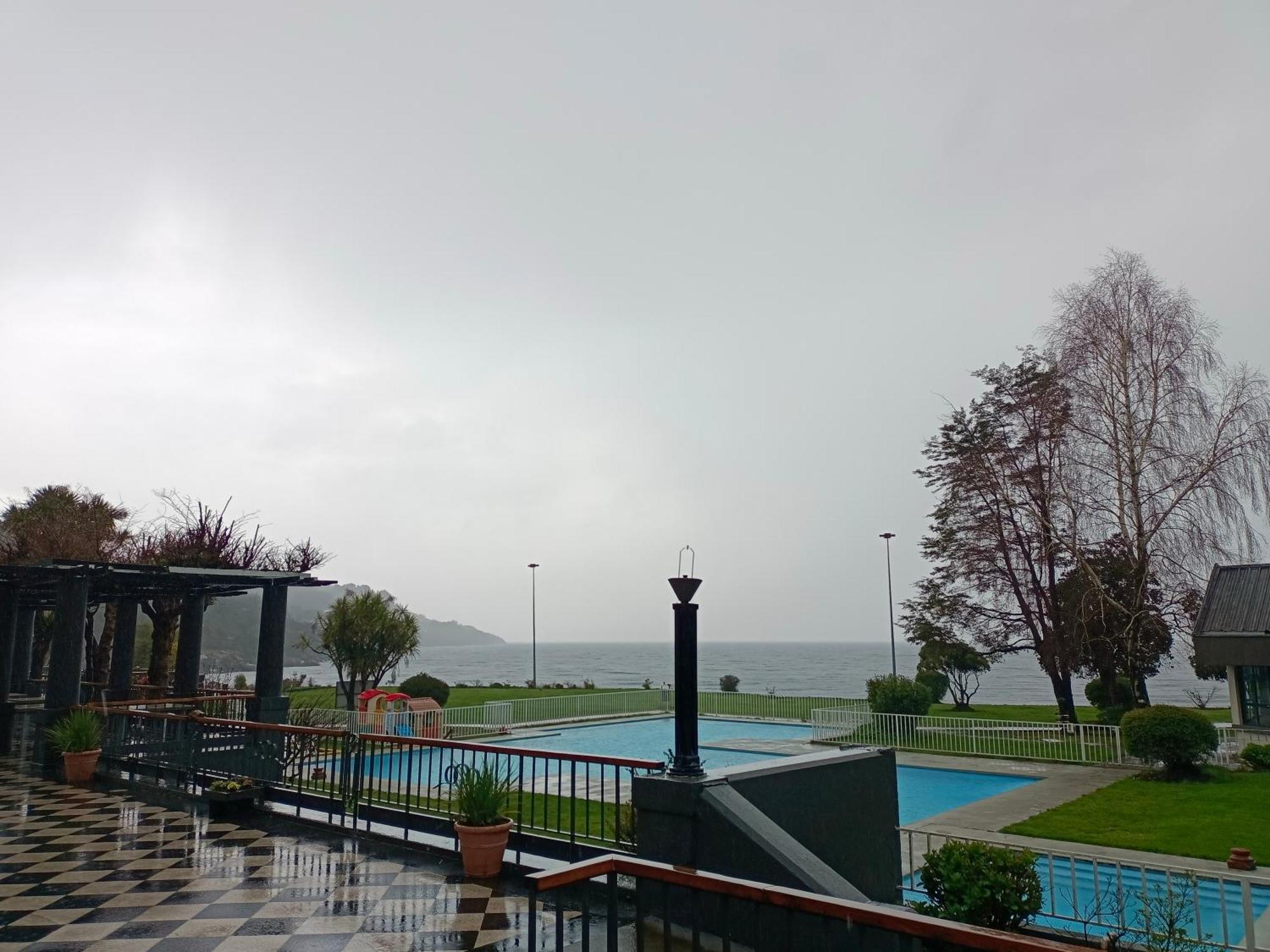 Hotel Enjoy Pucon Exterior photo View of the pool