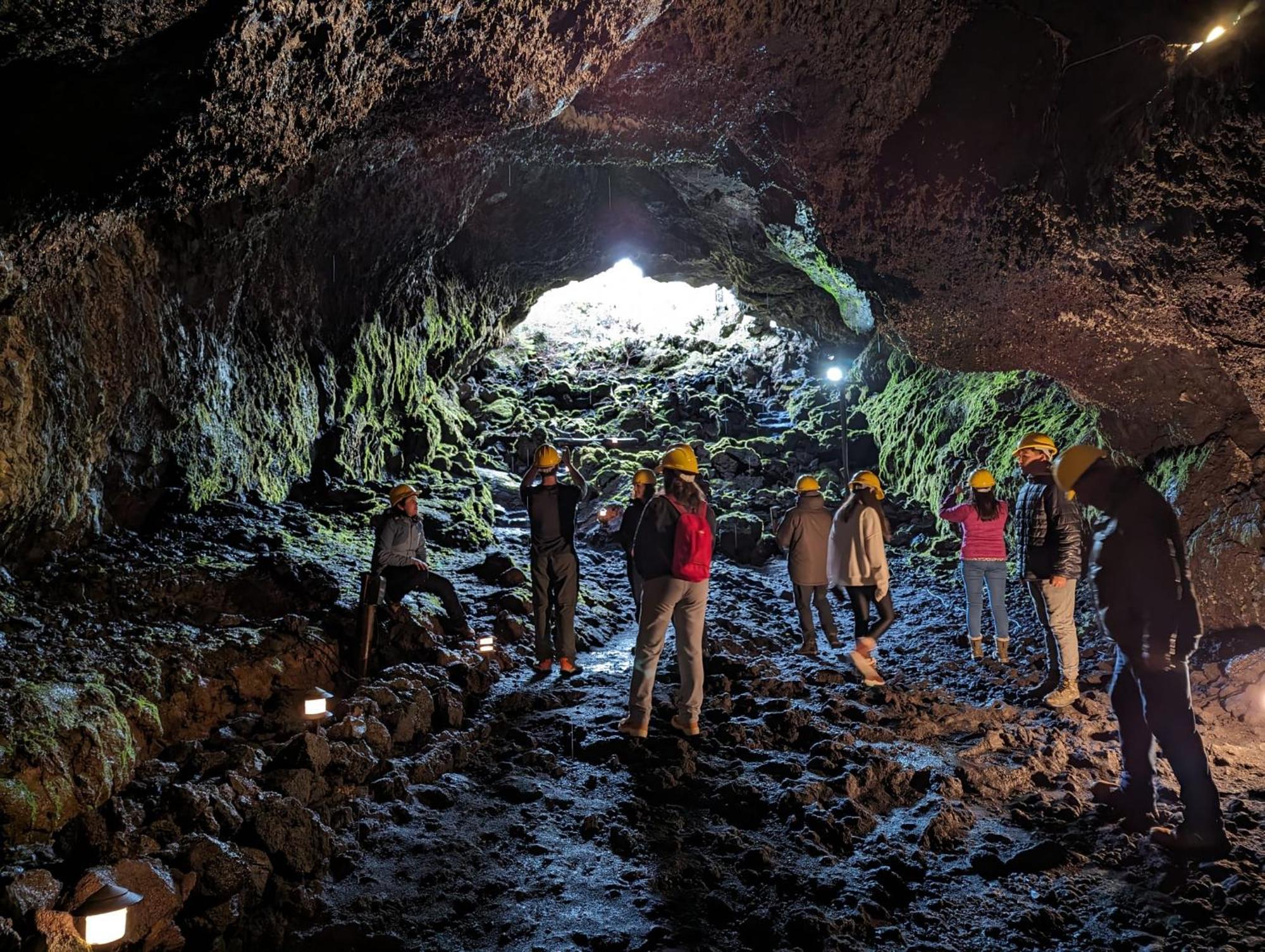 Hotel Enjoy Pucon Exterior photo Visitors in the lava tube