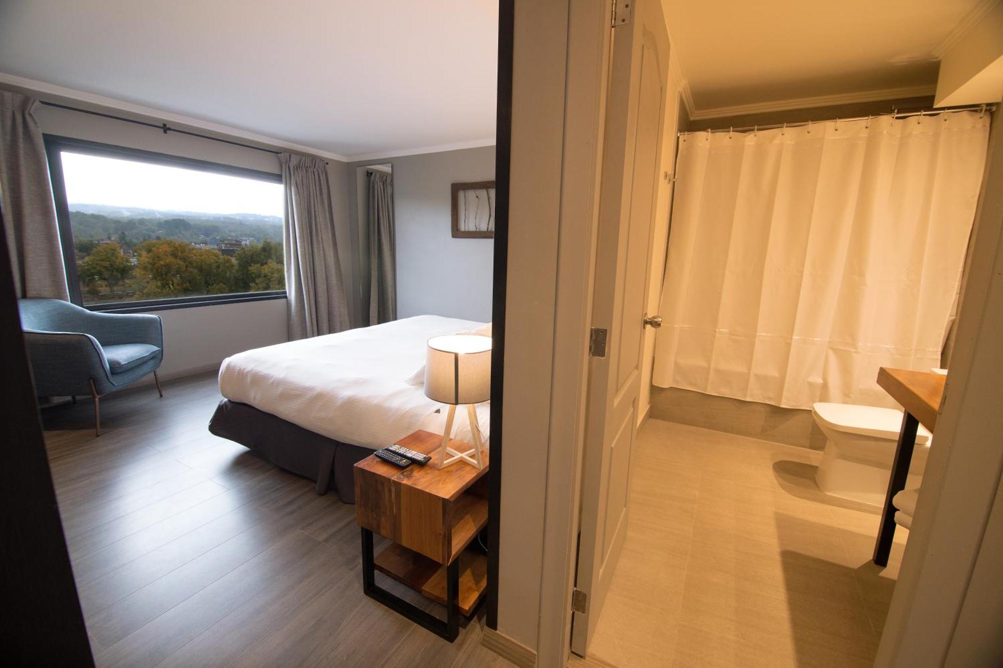 Hotel Enjoy Pucon Exterior photo A room at the hotel